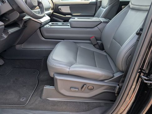 New 2026 Ford Expedition Max Active AWD/4WD image 9
