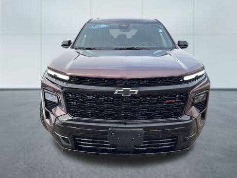 Used 2024 Chevrolet Traverse RS image 6
