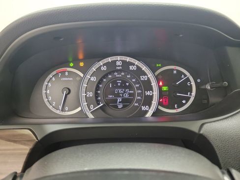 Used 2017 Honda Accord EX image 24