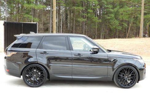 Used 2019 Land Rover Range Rover Sport SE image 28