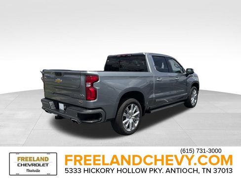 Used 2023 Chevrolet Silverado 1500 High Country w/ High Country Premium Package AWD/4WD image 3