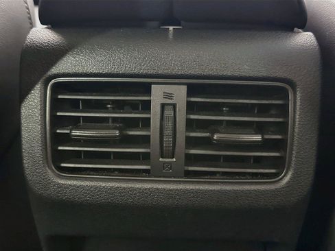 Used 2026 Nissan Rogue SL AWD/4WD image 34