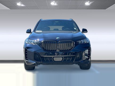 Used 2025 BMW X5 xDrive40i w/ M Sport Package AWD/4WD image 6