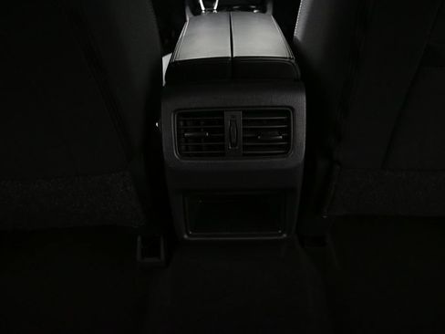 Used 2023 Nissan Rogue S AWD/4WD image 17
