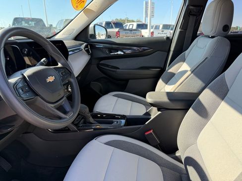Used 2024 Chevrolet TrailBlazer LT image 9