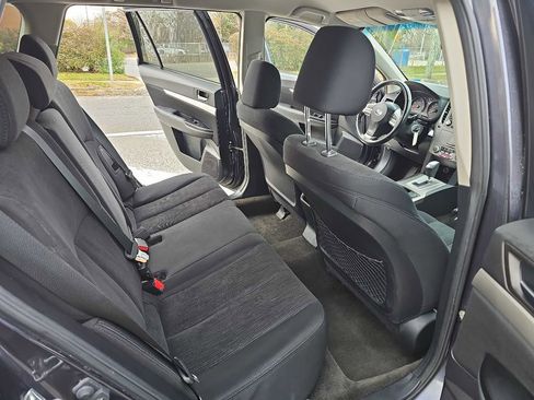 Used 2013 Subaru Outback 2.5i Premium w/ All-Weather Pkg image 13