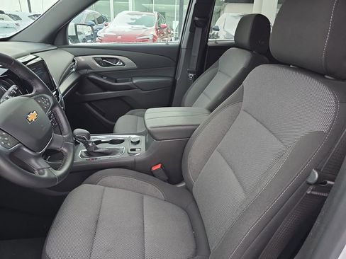 Certified 2023 Chevrolet Traverse LT w/ Rear Camera Mirror Package image 20