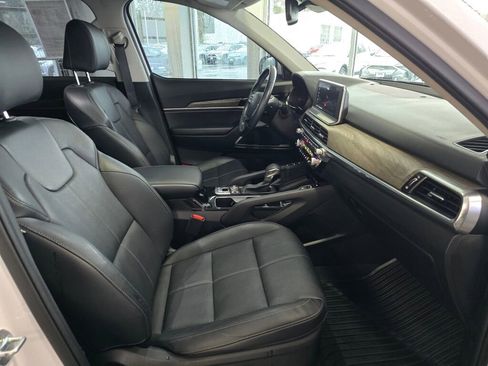 Used 2022 Kia Telluride EX w/ EX Premium Package image 46