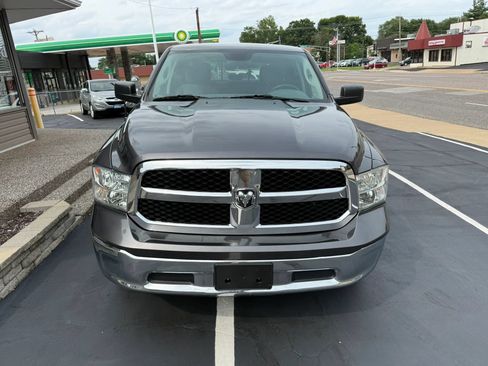 Used 2019 RAM 1500 Classic SLT AWD/4WD image 3