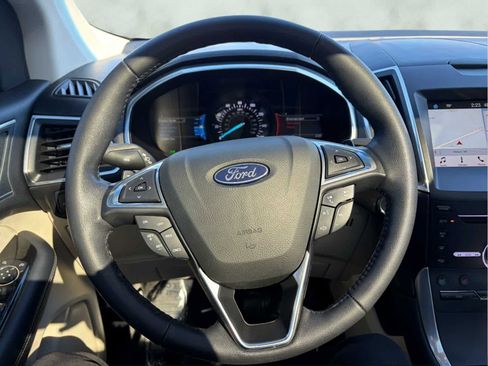 Used 2018 Ford Edge Titanium w/ Equipment Group 301A image 12