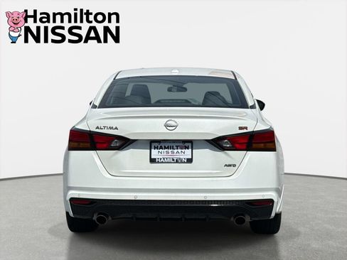 Used 2024 Nissan Altima 2.5 SR AWD/4WD image 3