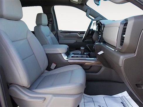 New 2024 Chevrolet Silverado 1500 LT w/ Z71 Off-Road Package image 11