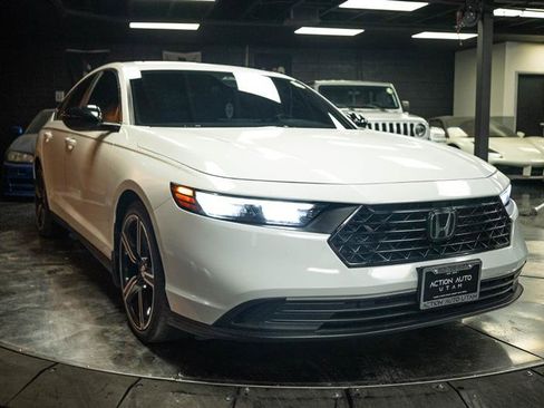 Used 2023 Honda Accord Sport image 5