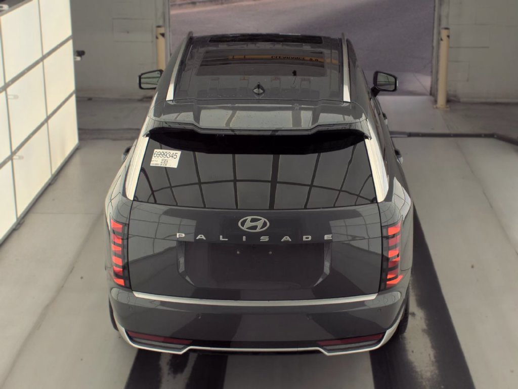 Used 2026 Hyundai Palisade Calligraphy FWD image 7
