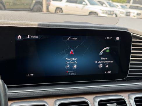 Used 2020 Mercedes-Benz GLS 450 4MATIC image 23