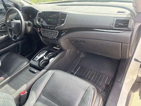 Used 2019 Honda Pilot Elite image 17