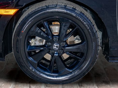 Certified 2024 Honda Odyssey Sport image 37