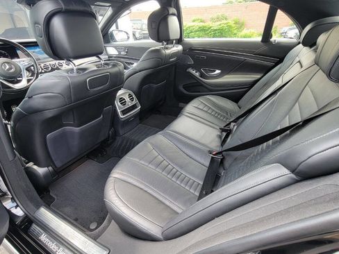 Used 2019 Mercedes-Benz S 560 4MATIC Sedan image 24