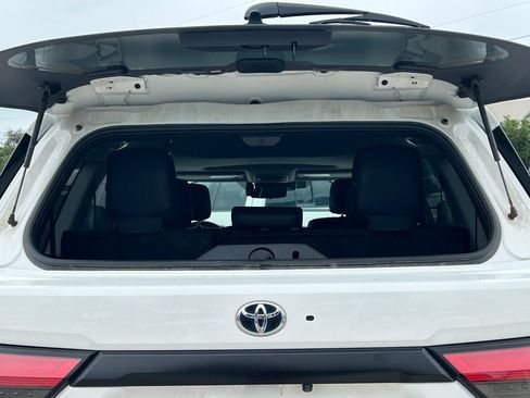 Used 2024 Toyota Sequoia SR5 w/ SR5 Premium Package AWD/4WD image 17
