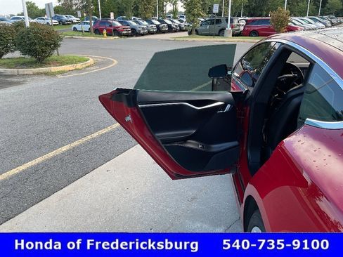 Used 2016 Tesla Model S AWD image 16