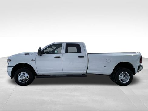New 2026 RAM 3500 Tradesman AWD/4WD image 16