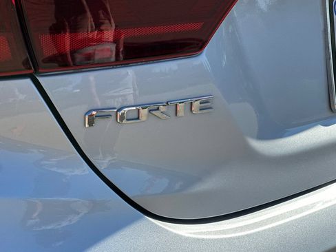 Used 2021 Kia Forte LXS FWD image 49