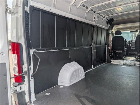 Used 2023 RAM ProMaster 3500 w/ Convenience Group image 19