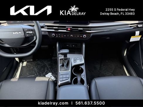 New 2026 Kia Sportage SX FWD image 13