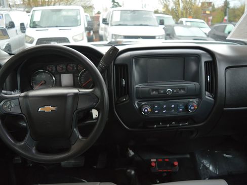 Used 2018 Chevrolet Silverado 2500 W/T image 12