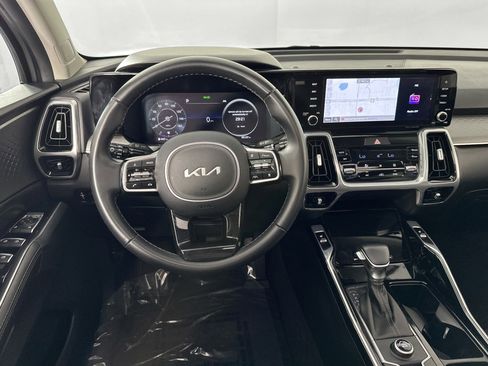 Used 2023 Kia Sorento SX image 23