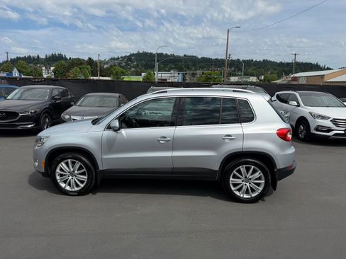 Used 2011 Volkswagen Tiguan SEL AWD/4WD image 7