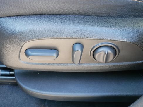 Used 2023 Chevrolet Equinox LT AWD/4WD image 20
