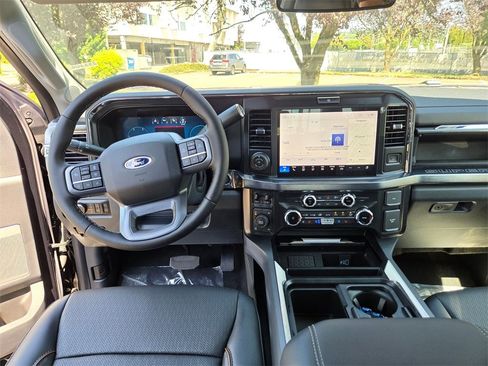 New 2025 Ford F350 Lariat w/ Lariat Ultimate Package image 10