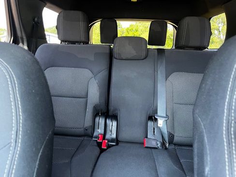 Used 2018 Ford Explorer XLT w/ Equipment Group 201A AWD/4WD image 22