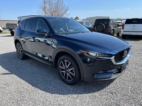 Used 2018 MAZDA CX-5 Touring w/ Preferred Equipment Package image 4