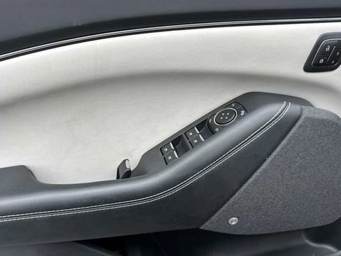 Used 2022 Ford Mustang Mach-E Premium image 10