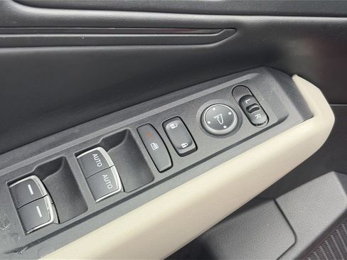 Used 2024 Honda Accord EX image 18