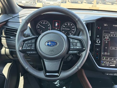 Used 2025 Subaru Forester Touring AWD/4WD image 14