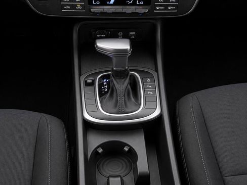 Used 2025 Hyundai Kona SEL FWD image 19