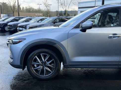 Used 2018 MAZDA CX-5 Touring w/ Preferred Equipment Package image 9