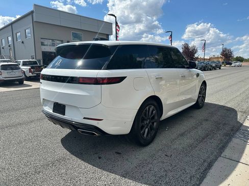 Used 2024 Land Rover Range Rover Sport Dynamic SE AWD/4WD image 2