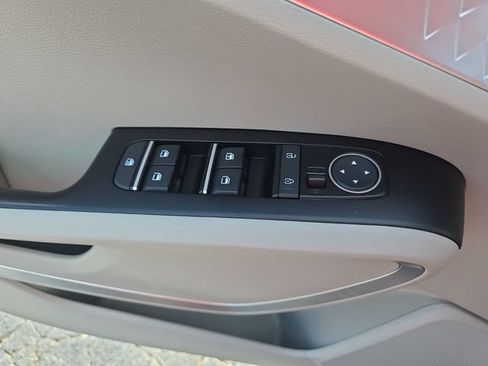 Used 2022 Kia Soul LX w/ Technology Package FWD image 28