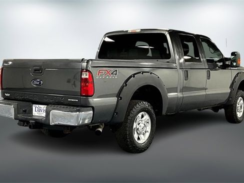 Used 2015 Ford F250 XLT w/ FX4 Off-Road Package image 5