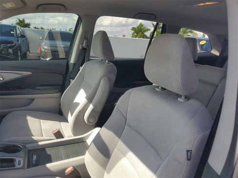 Used 2019 Honda Pilot EX image 17
