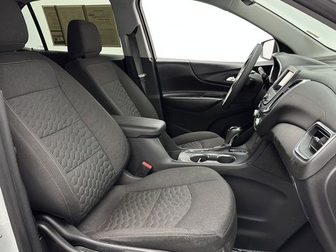 Used 2019 Chevrolet Equinox LT image 32