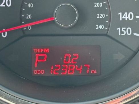 Used 2013 Kia Sorento LX w/ Convenience Pkg FWD image 7