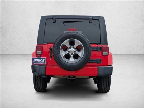 Used 2018 Jeep Wrangler Unlimited Sahara w/ Connectivity Group AWD/4WD image 7