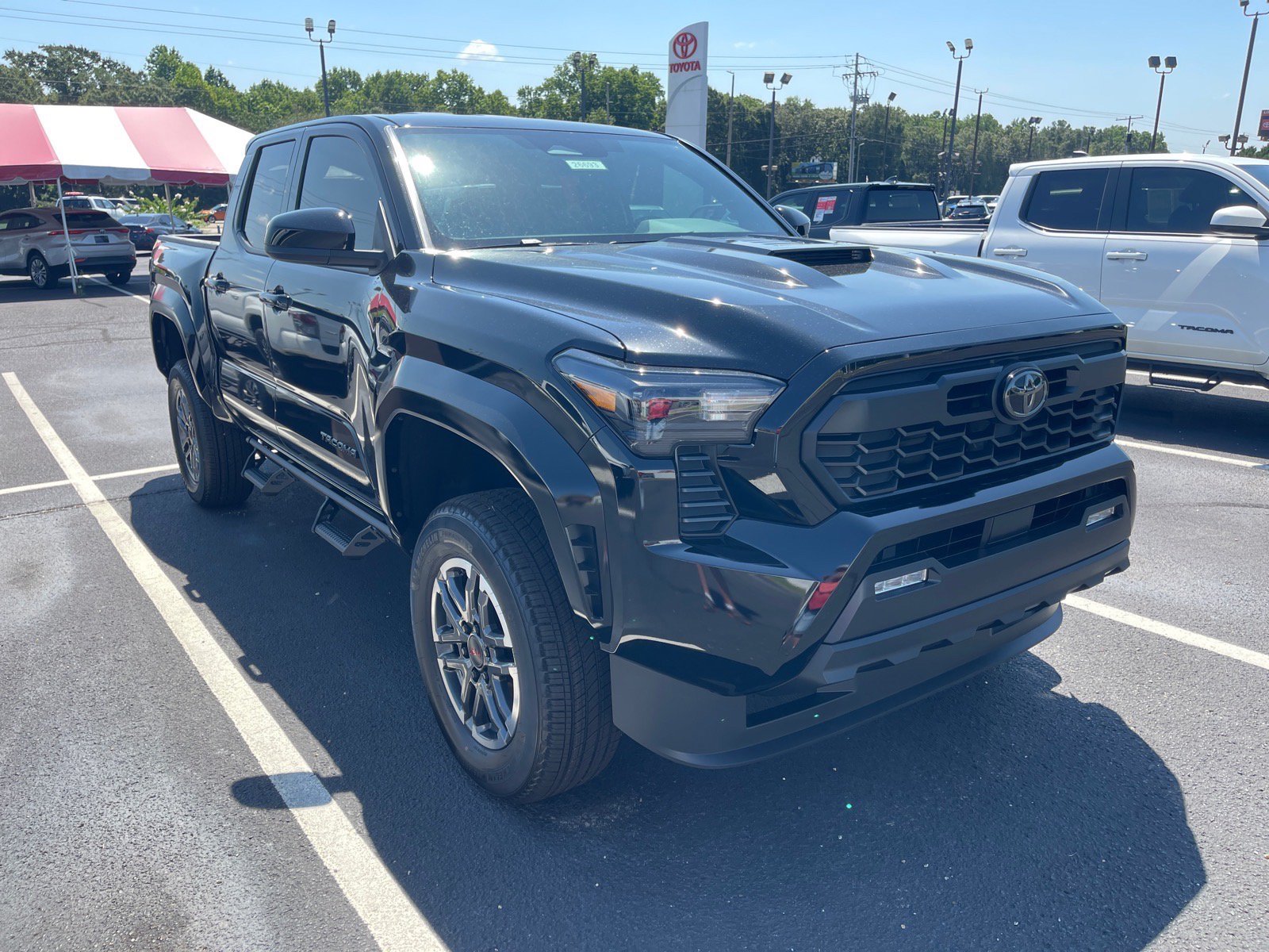 New 2026 Toyota Tacoma TRD Sport AWD/4WD image 1