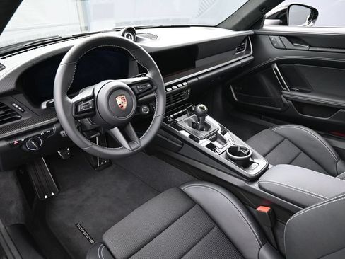 Certified 2026 Porsche 911 GT3 RWD image 4