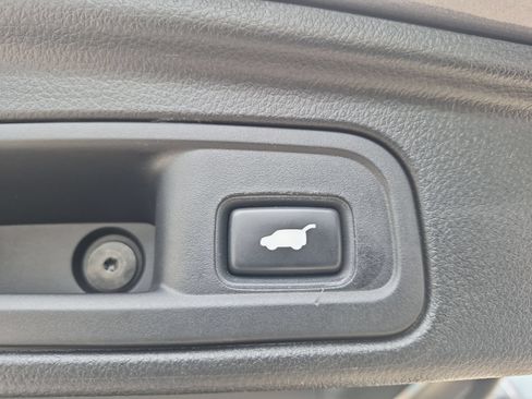 Used 2016 Honda Pilot Touring image 30